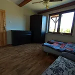 Dom Letniskowy 度假居 谢拉库夫