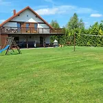 度假居 Dom Letniskowy 谢拉库夫